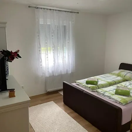 Prenociste Sara Apartment