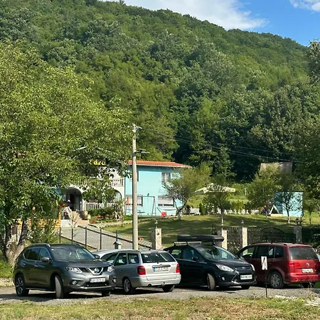 Prenociste Sara Bihac