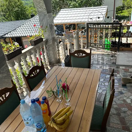 Prenociste Sara Apartment